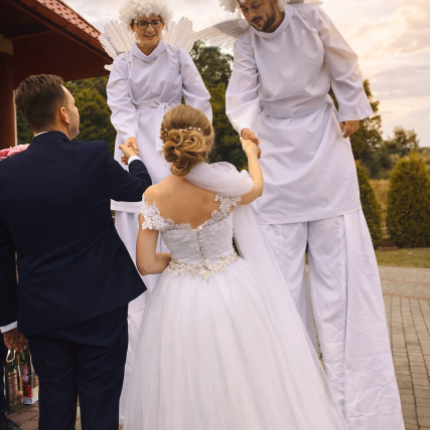 szczudlarze na ślub