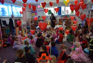 Napełnienie balonów helem - balony serca dekoracje balonowe, balonowe serca z helem, napełnianie helem jarosław