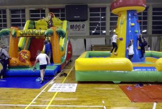 Dmuchana zjeżdżalnia, dmuchany zamek